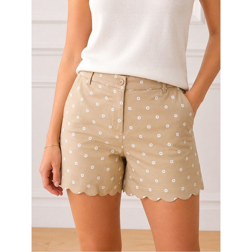 NWT Talbots Sand Dollar Print Scallop Hem Shorts 7” Tan Khaki Beige Size 12 NEW